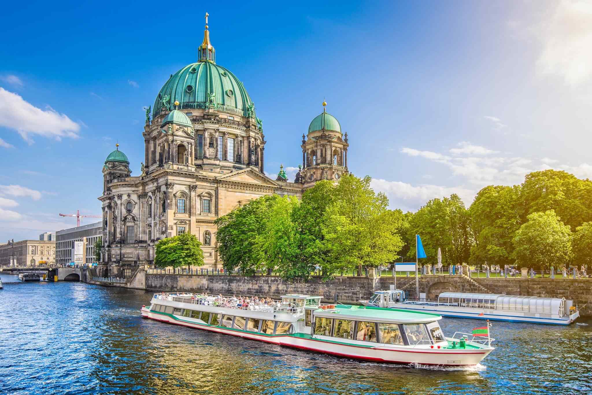 https://dubaiexcursionsguide.com/wp-content/uploads/2018/09/destination-berlin-02.jpg